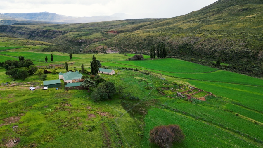 4 Bedroom Property for Sale in Lady Grey Eastern Cape